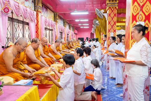 ภาพ No.303748:วันที่ 27 มกราคม พ.ศ. 2569 พิธีทอดผ้าป่าทำนุบำรุงศาสนสถาน ณ วัดตะเคียน อ.บางกรวย จ.นนทบุรี ในโครงการธรรมยาตรา กตัญญูบูชา มหาปูชนียาจารย์ พระมงคลเทพมุนี(สด จนฺทสโร) พระผู้ปราบมาร อนุสรณ์สถาน 7 แห่ง ปีที่ 14