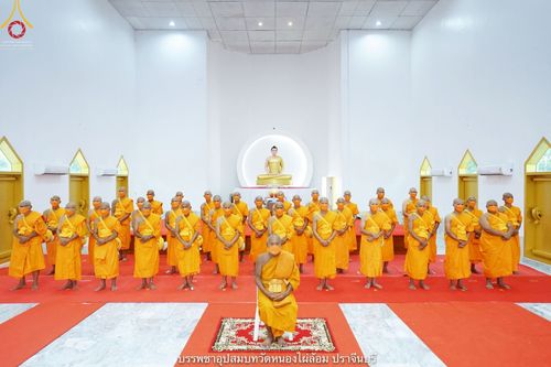 ภาพ No.40527:พิธีตัดปอยผม ปลงผม ขอขมารับผ้าไตรและพิธีบรรพชา ในโครงการอุปสมบท บูชาธรรมมหาปูชนียาจารย์ ประจำปี 2564 ชุดที่ 14