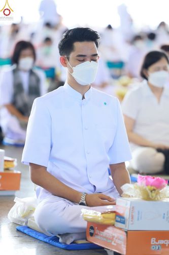 ภาพ No.48205:ประมวลภาพพิธีถวายผ้าอาบน้ำฝน และประทีปโคมไฟ เนื่องในวันอาสาฬหบูชา ประจำปี 2565