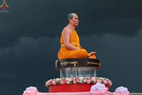 ภาพ No.52556:ประมวลภาพวันคล้ายวันเกิดครบรอบ 138 ปี พระมงคลเทพมุนี (สด จนฺทสโร) พระผู้ปราบมาร ชุดที่ 2