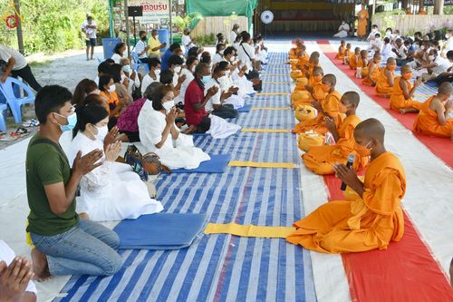 ภาพ No.44798:ประมวลภาพพิธีบรรพชา ในโครงการบรรพชาสามเณรฟื้นฟูพระพุทธศาสนาทั่วไทย ณ ศูนย์อบรมเยาวชนปัตตานี