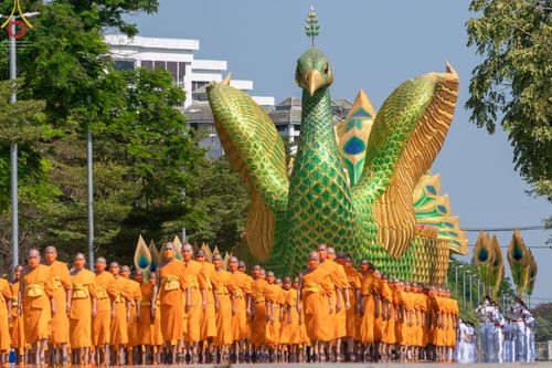 ภาพ No.42679:พิธีอัญเชิญมยุรนาวากาศ ประดิษฐาน ณ อาคาร 100 ปี เนื่องในวันคล้ายวันเกิด ครบ 113 ปี คุณยายอาจารย์มหารัตนอุบาสิกาจันทร์ ขนนกยูง