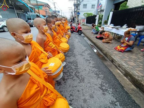 ภาพ No.45780:ประมวลภาพกิจกรรม โครงการบรรพชาสามเณรฟื้นฟูพระพุทธศาสนาทั่วไทย ณ วัดเวฬุวัน และศูนย์ปฏิบัติธรรมและอบรมเยาวชนยะลา