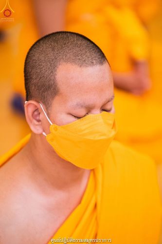 ภาพ No.42088:พิธีตัดปอยผม ปลงผม ขอขมารับผ้าไตรและพิธีบรรพชา ในโครงการอุปสมบท บูชาธรรมมหาปูชนียาจารย์ ประจำปี 2564 ชุดที่ 20