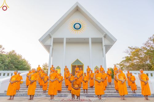 ภาพ No.40526:พิธีตัดปอยผม ปลงผม ขอขมารับผ้าไตรและพิธีบรรพชา ในโครงการอุปสมบท บูชาธรรมมหาปูชนียาจารย์ ประจำปี 2564 ชุดที่ 14