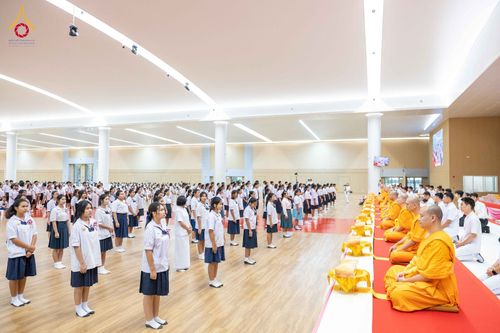 ภาพ No.348556:วันที่ 12 กันยายน พ.ศ. 2569 การอบรมเชิงปฏิบัติการจัดกิจกรรมทอดกฐินสัมฤทธิ์ พิธีมอบผ้าไตรประธานกฐินเด็กดี V-Star ประจำปีพุทธศักราช 2569 ณ สภาธรรมกายสากล วัดพระธรรมกาย