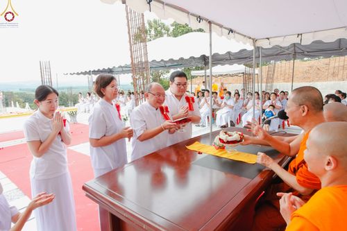 ภาพ No.56113:ประมวลภาพพิธีทอดกฐินสามัคคี ณ ศูนย์ปฏิบัติธรรมแก้วเมืองเลย (วันที่ 23 ตุลาคม พ.ศ. 2565)