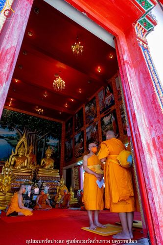 ภาพ No.39896:พิธีตัดปอยผม ปลงผม ขอขมารับผ้าไตรและพิธีบรรพชา ในโครงการอุปสมบท บูชาธรรมมหาปูชนียาจารย์ ประจำปี 2564 ชุดที่ 7