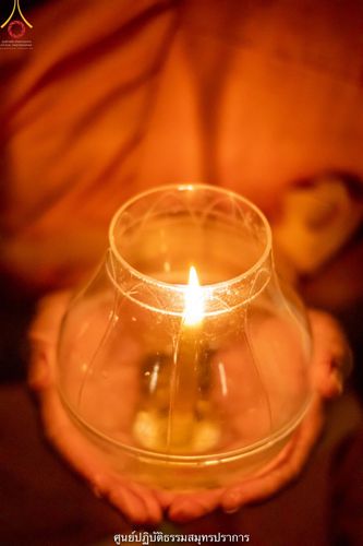 ภาพ No.42085:พิธีตัดปอยผม ปลงผม ขอขมารับผ้าไตรและพิธีบรรพชา ในโครงการอุปสมบท บูชาธรรมมหาปูชนียาจารย์ ประจำปี 2564 ชุดที่ 20