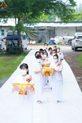 ภาพ No.52174:ประมวลภาพพิธีสักการะพระมงคลเทพมุนี (สด จนฺทสโร) ณ ศูนย์ปฏิบัติธรรมพระมงคลเทพมุนี