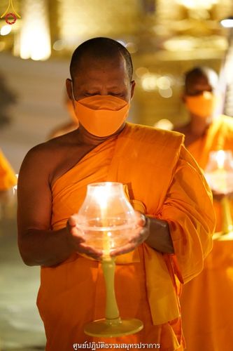 ภาพ No.42087:พิธีตัดปอยผม ปลงผม ขอขมารับผ้าไตรและพิธีบรรพชา ในโครงการอุปสมบท บูชาธรรมมหาปูชนียาจารย์ ประจำปี 2564 ชุดที่ 20