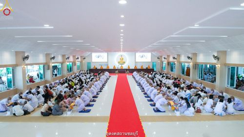 ภาพ No.40880:พิธีตัดปอยผม ปลงผม ขอขมารับผ้าไตรและพิธีบรรพชา ในโครงการอุปสมบท บูชาธรรมมหาปูชนียาจารย์ ประจำปี 2564 ชุดที่ 17