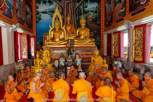 ภาพ No.39894:พิธีตัดปอยผม ปลงผม ขอขมารับผ้าไตรและพิธีบรรพชา ในโครงการอุปสมบท บูชาธรรมมหาปูชนียาจารย์ ประจำปี 2564 ชุดที่ 7