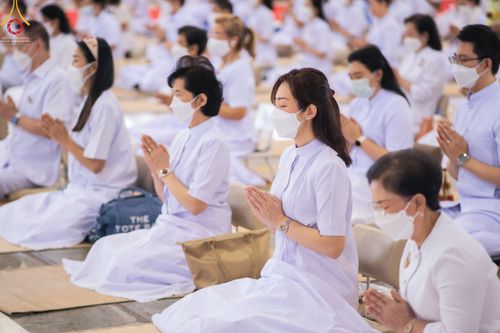 ภาพ No.52321:ประมวลภาพพิธีบูชาข้าวพระ (วันอาทิตย์ต้นเดือนตุลาคม) ณ วัดพระธรรมกาย จ.ปทุมธานี 