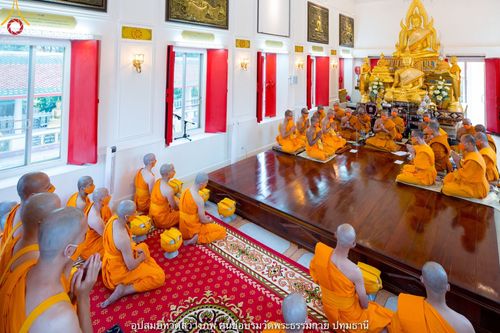 ภาพ No.40457:พิธีตัดปอยผม ปลงผม ขอขมารับผ้าไตรและพิธีบรรพชา ในโครงการอุปสมบท บูชาธรรมมหาปูชนียาจารย์ ประจำปี 2564 ชุดที่ 13