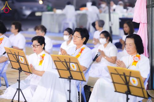 ภาพ No.298485:วันที่ 20 มกราคม พ.ศ. 2569 พิธีถวายภัตตาหารเป็นสังฆทาน แด่พระธรรมยาตรา ณ อนุสรณ์สถานบางปลา วัดบางปลา อำเภอบางเลน จังหวัดนครปฐม ในโครงการธรรมยาตรา กตัญญูบูชา มหาปูชนียาจารย์ พระมงคลเทพมุนี(สด จนฺทสโร) พระผู้ปราบมาร อนุสรณ์สถาน 7 แห่ง ปีที่ 14