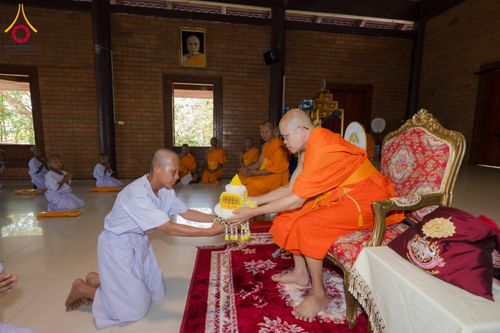 ภาพ No.317688:วันพฤหัสบดีที่ ๒ เมษายน พ.ศ.๒๕๖๙ พิธีบรรพชาสามเณรภาคฤดูร้อน น้อมบูชาธรรมอายุวัฒนมงคล ๘๒ ปี หลวงพ่อธัมมชโย และ ถวายเป็นพระราชกุศลแด่ สมเด็จพระกนิษฐาธิราชเจ้ากรมสมเด็จพระเทพรัตน์ราชสุดาฯ สยามบรมราชกุมารี รุ่นที่ ๑๓ ณ วัดทุ่งเจริญธรรม อำเภออมก๋อย จังหวัดเชี