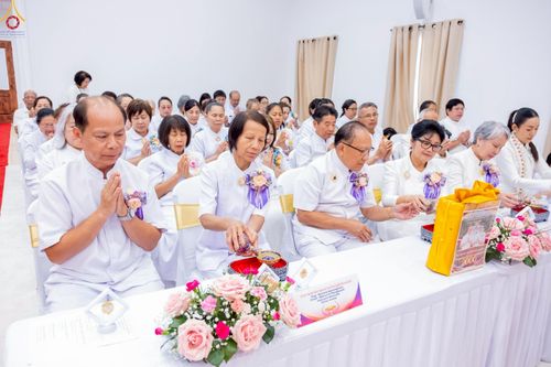 ภาพ No.234592:วันอาทิตย์ที่ 20 กรกฎาคม  พ.ศ.2568 พิธีทอดผ้าป่าภาคพื้นอเมริกา พิธีเจริญพระพุทธมนต์ ฉลองอาคารแก้วธรรมชัยรัตนอนันต์ วัดพระธรรมกายเทนเนสซี ประเทศสหรัฐอเมริกา