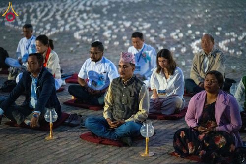 ภาพ No.130614:พิธีจุดโคมประทีปถวายเป็นพุทธบูชา ในโครงการบรรพชา 1,250 รูป ณ มหาวิหารมายาเทวี แดนประสูติ สวนลุมพินี ประเทศเนปาล วันที่ 9 มีนาคม พ.ศ. 2567