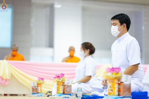 ภาพ No.85762:พิธีถวายคิลานเภสัชและอุปกรณ์การแพทย์ บูชาธรรมเนื่องในวันธรรมชัย วันที่ 19 สิงหาคม พ.ศ. 2566 ณ ห้องแก้วสารพัดนึก วัดพระธรรมกาย