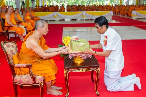 ภาพ No.86659:พิธีเจริญพระพุทธมนต์ถวายพระพรชัยมงคลแด่ สมเด็จพระนางเจ้าสิริกิติ์ พระบรมราชินีนาถ พระบรมราชชนนีพันปีหลวง พระบาทสมเด็จพระวชิรเกล้าเจ้าอยู่หัว และสมเด็จพระนางเจ้าฯ พระบรมราชินี วันจันทร์ที่ ๒๘ สิงหาคม พ.ศ. ๒๕๖๖ ณ มณฑลพิธีฯ อาคารโถงช้างฯ วัดพระธรรมกาย