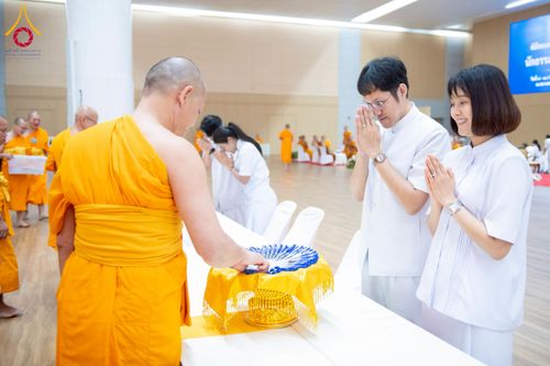 ภาพ No.267210:วันที่ 7 พฤศจิกายน พ.ศ. 2568 พิธีสอบธรรมสนามหลวง นักธรรมชั้นโท - เอก ณ สนามสอบวัดพระธรรมกาย