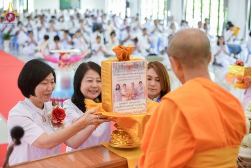 ภาพ No.225853:วันอาทิตย์ที่ 18 พฤษภาคม พ.ศ. 2568 ศูนย์ปฏิบัติธรรมสระบุรี ได้จัดพิธีทอดผ้าป่าฟื้นฟูพระพุทธศาสนา และพิธีมอบใบประกาศนียบัตรเชิดชูเกียรติผู้นำรถ ที่ทำหน้าที่จัดรถเพื่อพาสาธุชนไปร่วมงานวันที่ 22 เมษายน ที่ผ่านมา