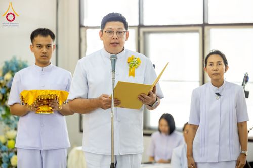 ภาพ No.276681:วันเสาร์ที่ 6 ธันวาคม พ.ศ. 2568 พิธีมุทิตาสักการะ เนื่องในโอกาสที่พระเดชพระคุณพระพรหมดิลก เจ้าอาวาสวัดสามพระยา วรวิหาร เมตตาเป็นประธานในพิธีตั้งฐานานุกรมใน พระราชวิเทศวชิรเวที (บัณฑิต วรปญฺโญ) ผู้ช่วยเจ้าอาวาสวัดพระธรรมกาย (ไวโรจน์ วิโรจโน) ผู้ช่วยเจ้าอา