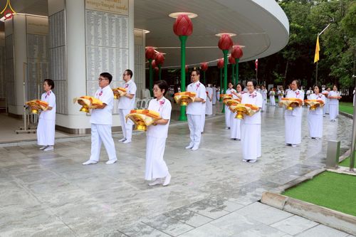 ภาพ No.227354:วันเสาร์ที่ 31 พฤษภาคม พ.ศ. 2568 พิธีเวียนประทักษิณรอบพระอุโบสถ ในพิธีอุปสมบท สามเณรเตรียม DCI รุ่นที่ 22 ณ อุโบสถพระไตรปิฎก วัดพระธรรมกาย