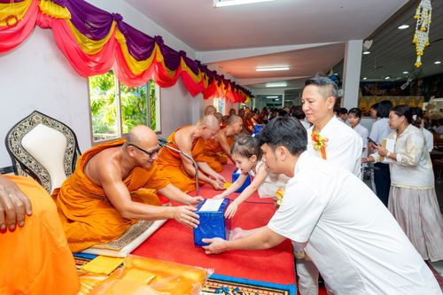 ภาพ No.92532:พิธีทอดกฐินสามัคคีทั่วไทย ณ วัดโบสถ์บน ต.บางคูเวียง อ.บางกรวย จังหวัดนนทบุรี วันเสาร์ที่ 4 พฤศจิกายน พ.ศ. 2566