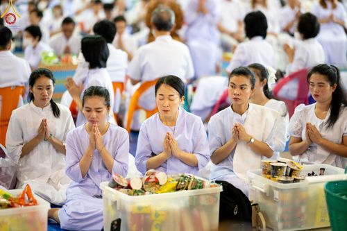 ภาพ No.124417:พิธีตักบาตรในวันมาฆบูชา ณ บ้านแก้วเรือนทองคุณยายฯ วัดพระธรรมกาย จ.ปทุมธานี วันเสาร์ที่ 24 กุมภาพันธ์ พ.ศ. 2567