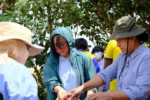 ภาพ No.127443:V.31 ทุ่มเทเพื่อบางกล่ำ การเตรียมงานของเจ้าหน้าที่หน่วยงานต่างๆ  เพื่องานธรรมยาตราอัญเชิญพระบรมสารีริกธาตุ ประดิษฐาน ณ มหารัตนเจดีย์สิริปทุมสวรรค์ (เจดีย์อริยพุทธะ 5 พระองค์) ณ ศูนย์ปฏิบัติธรรมภาคใต้ อ.บางกล่ำ จ.สงขลา ระหว่างวันที่ 9-10 มีนาคม พ.ศ. 2567