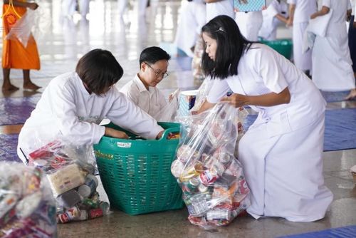 ภาพ No.150574:V.44 เพื่อพ่อ ภาพเตรียมงาน ปฎิบัติงาน ของเจ้าหน้าที่ อาสาสมัคร ทุกสถานะ เพื่อความสำเร็จ ในงานวันธรรมชัย วันอังคารที่ 27 สิงหาคม พ.ศ. 2567