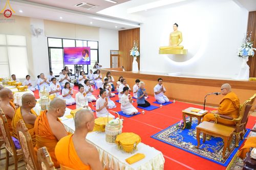 ภาพ No.132463:พิธีถวายมหาสังฆทานจันทบุรี 132 วัด บูชาธรรม 80 ปี หลวงพ่อธัมมชโย วันจันทร์ที่ 25 มีนาคม พ.ศ. 2567 ณ ศูนย์ปฏิบัติธรรมจันทบุรี