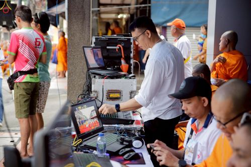 ภาพ No.245815:วันที่ 13-14 กันยายน พ.ศ. 2568 เจ้าหน้าที่ทุกสถานะ ทุกส่วนงาน ร่วมแรงร่วมใจ ปฏิบัติหน้าที่ เตรียมงาน เก็บงาน ตักบาตรพระ 555 รูป อ.เบตง จยะลา