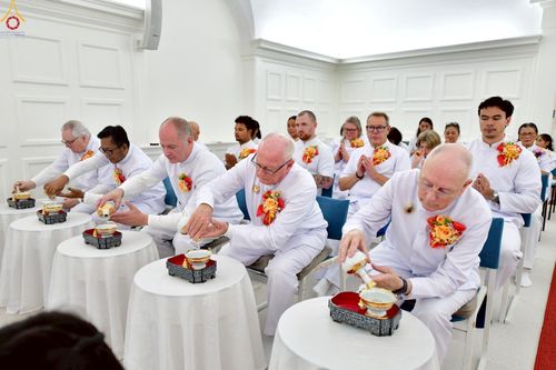 ภาพ No.257382:วันที่ 11 ตุลาคม พ.ศ. 2568 พิธีทอดกฐินสามัคคี  เพื่องานเผยแผ่พระพุทธศาสนา วิชชาธรรมกายสู่ชาวท้องถิ่น ณ วัดพระธรรมกายคอร์ซัวร์ ลุสท์สโกว  ประเทศเดนมาร์ก 