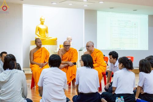 ภาพ No.214510:วันที่ 31 มีนาคม พ.ศ. 2568 ประชุมทีมงานการจัดถวายภัตตาหารพระ  เพื่องานวันถวายมหาสังฆทาน 40,000 กว่าวัด  วันคุ้มครองโลก ณ วัดพระธรรมกาย