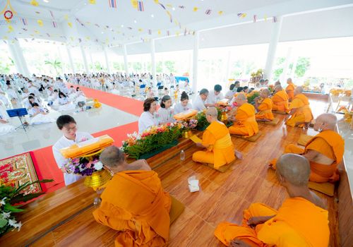 ภาพ No.263584:วันที่ 23 ตุลาคม พ.ศ. 2568 พิธีทอดกฐินสามัคคี เพื่อปรับปรุงและต่อเติมอาคารอเนกประสงค์ และพิธีทอดกฐินสามัคคีทั่วไทย 30,000 วัด ณ ศูนย์ปฏิบัติธรรมโพธารามราชบุรี ตำบลเขาชะงุ้ม อำเภอโพธาราม จังหวัดราชบุรี