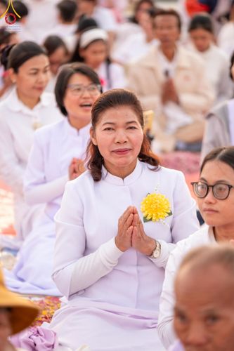 ภาพ No.198128:พิธีต้อนรับพระธรรมยาตรา ณ อนุสรณ์สถานลำดับที่ 5 สถานที่เผยแผ่วิชชาธรรมกายครั้งแรก อนุสรณ์สถานบางปลา วัดบางปลา อำเภอบางเลน จังหวัดนครปฐม ในโครงการธรรมยาตรา กตัญญูบูชา มหาปูชนียาจารย์ พระมงคลเทพมุนี(สด จนฺทสโร) พระผู้ปราบมาร ปีที่ 13 วัน 19 มกราคม พ.ศ.2568