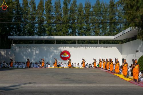 ภาพ No.110382:พิธีต้อนรับพระธรรมยาตรา ในโครงการธรรมยาตรากตัญญูบูชา มหาปูชนียาจารย์ พระมงคลเทพมุนี(สด จนฺทสโร) พระผู้ปราบมาร อนุสรณ์สถาน 7 แห่ง ปีที่ 12 วันที่ 11 มกราคม พ.ศ. 2567 ณ อนุสรณ์สถานลำดับที่ 3 สถานที่เกิดใหม่ในเพศสมณะ วัดสองพี่น้อง จ.สุพรรณบุรี