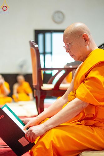 ภาพ No.145554:พิธีอธิษฐานพรรษาของคณะสงฆ์วัดพระธรรมกาย ณ อุโบสถพระไตรปิฎก วัดพระธรรมกาย วันอาทิตย์ที่ 21 กรกฎาคม พ.ศ. 2567