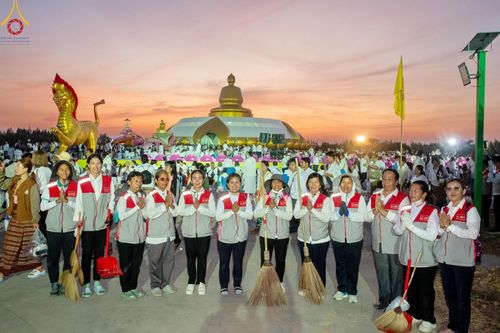 ภาพ No.206537:V.54 สารพัดV สารพัดดี ที่บางปลา ในโครงการธรรมยาตรา กตัญญูบูชา มหาปูชนียาจารย์ พระมงคลเทพมุนี(สด จนฺทสโร) พระผู้ปราบมาร อนุสรณ์สถาน 7 แห่ง ปีที่ 13 ระหว่างวันที่ 2-31 มกราคม พ.ศ. 2568