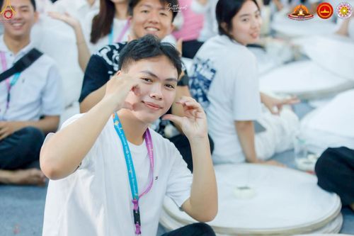 ภาพ No.224794:วันที่ 11 -12 พฤษภาคม พ.ศ. 2568 คณะพระอาจารย์ เจ้าหน้าที่ อาสาสมัคร นักศึกษา ทั้งชาวอินโดนีเซีย และชาวไทย ร่วมแรงร่วมใจ เตรียมงาน เก็บงาน ในวันวิสาขบูชา ณ พระมหาเจดีย์บรมพุทโธ ประเทศอินโดนีเซีย