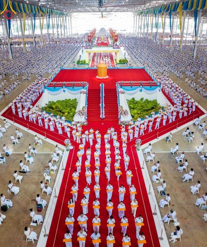 ภาพ No.160115:พิธีทอดผ้าป่าสมทบกฐินวัดพระธรรมกาย และสมทบกฐิน 30,000 วัดทั่วไทย ครั้งที่ 3 ณ สภาธรรมกายสากล วัดพระธรรมกาย วันพฤหัสบดีที่ 10 ตุลาคม พ.ศ. 2567