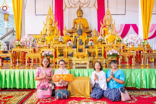 ภาพ No.167054:พิธีทอดกฐิน ณ วัดอัยยิการาม จ.ปทุมธานี ในโครงการกฐินสามัคคีทั่วไทย 30,000 วัด บูชาธรรม 80 ปี หลวงพ่อธัมมชโย โดยคณะศิษยานุศิษย์วัดพระธรรมกาย วันที่ 23 ตุลาคม พ.ศ. 2567