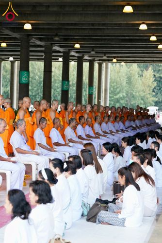 ภาพ No.143936:พิธีตัดปอยผมและปลงผมธรรมทายาท รุ่นเข้าพรรษา ณ มหาวิหารคด คอร์ 16 วัดพระธรรมกาย วันอาทิตย์ที่ 7 กรกฎาคม พ.ศ. 2567