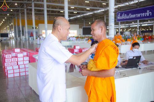 ภาพ No.146774:การต้อนรับพระสังฆาธิการ 2,000 กว่าวัดทั่วประเทศ และพิธีบูชาข้าวพระ เนื่องในวันสมาธิโลก วันอาทิตย์ที่ 4 สิงหาคม พ.ศ. 2567 ณ สภาธรรมกายสากล วัดพระธรรมกาย