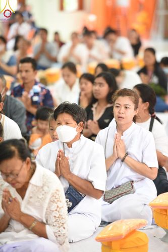 ภาพ No.135562:พิธีขอขมามอบผ้าไตร, พิธีบรรพชาสามเณร ในโครงการบรรพชาสามเณร ฟื้นฟูพระพุทธศาสนาทั่วไทย ณ วัดพระพุทธบาท ราชวรมหาวิหาร อ.พระพุทธบาท จ.สระบุรี วันที่ 6 เมษายน พ.ศ. 2567