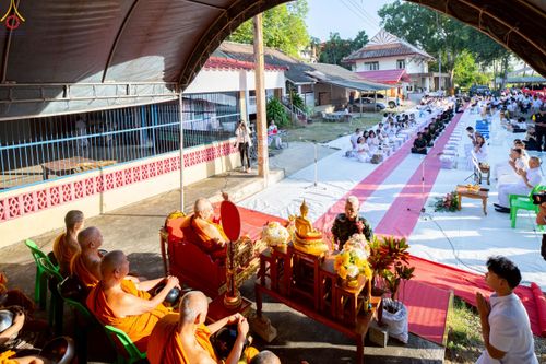 ภาพ No.234373:วันพฤหัสบดีที่ 24 กรกฎาคม พ.ศ. 2568 พิธีถวายสังฆทานแก่คณะสงฆ์ 323 วัด , พิธีมอบกองทุนหนุนแรงใจช่วยครูใต้ , พิธีทำบุญส่วนกุศลแด่ผู้วายชนม์ ในเหตุการณ์ความไม่สงบ 4 จังหวัด ชายแดนภาคใต้ (ปัตตานี , ยะลา , นราธิวาส , สงขลา) ปีที่ 21 ครั้งที่ 179 ณ วัดเวฬุวัน 