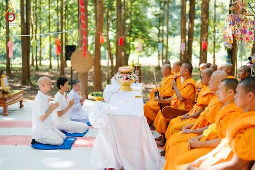 ภาพ No.169541:พิธีทอดกฐิน ณ ศูนย์ปฏิบัติธรรมนานาชาติตะวันพร้าว จ.เชียงใหม่ ในโครงการกฐินสามัคคีทั่วไทย 30,000 วัด บูชาธรรม 80 ปี หลวงพ่อธัมมชโย โดยคณะศิษยานุศิษย์วัดพระธรรมกาย วันที่ 25 ตุลาคม พ.ศ. 2567